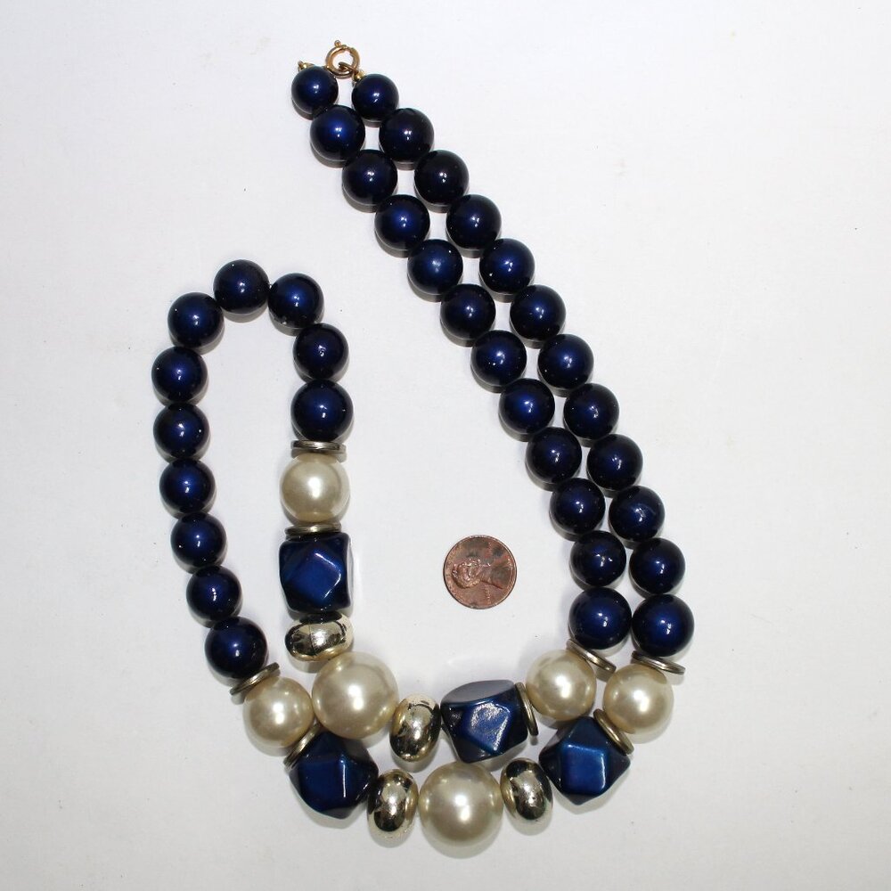 Blue, Silver Bead & Imitation Pearl 30" Long Resin Spring Ring Clasp Necklace - Picture 6 of 9